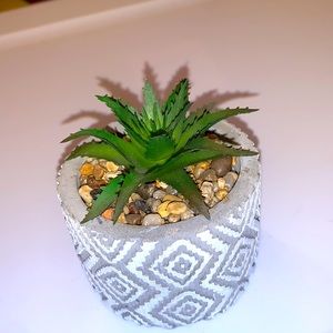 Cute fake succulent decoration